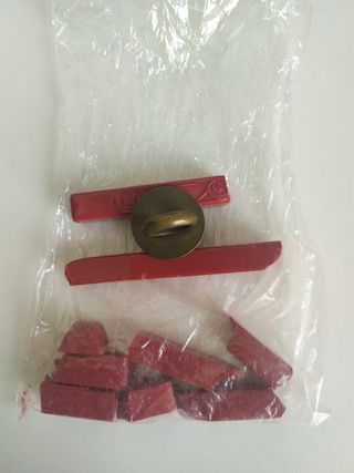 Lacre y sello para lacre