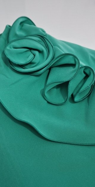 Vestido volantes verde esmeralda