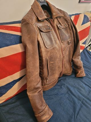 Cazadora de cuero