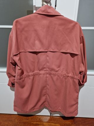 Chaqueta rosa coral