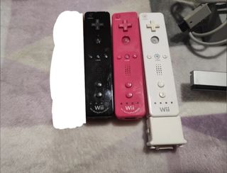 2 Mandos Wii Motion, Sensor Bar y transformador *