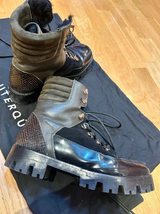 Botas piel Uterqüe.