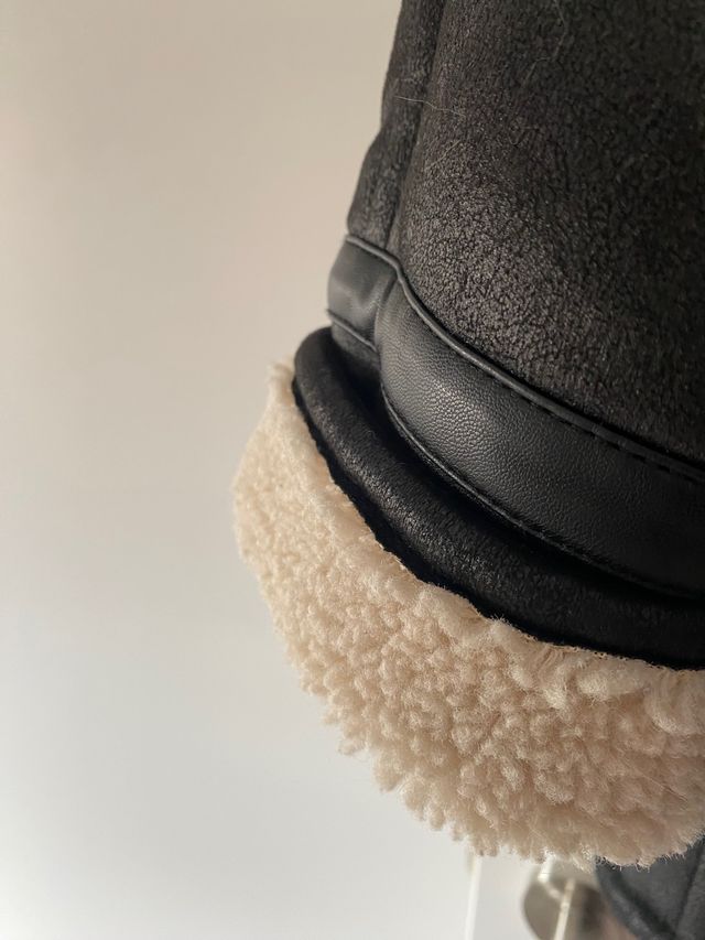 Abrigo de borrego y piel sintética