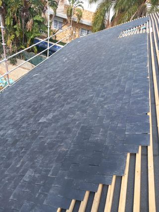 Reparación de tejados y goteras ..
