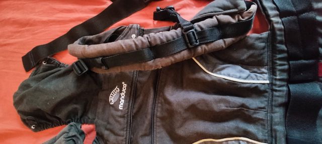 Mochila portabebes MANDUCA