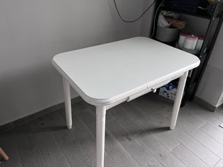 Mesa cocina como nueva