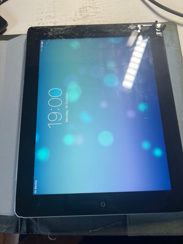 funda ipad gris marca apple