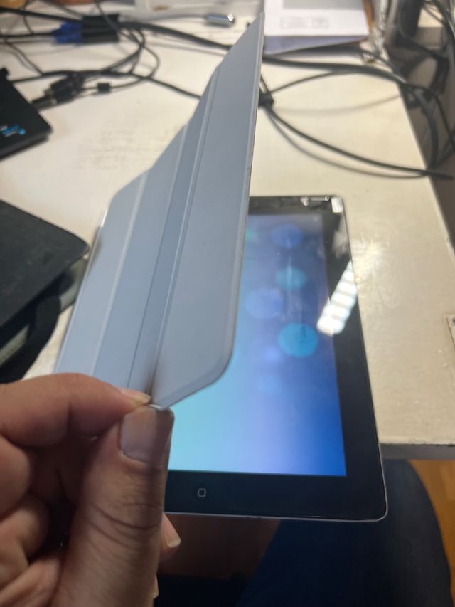 funda ipad gris marca apple