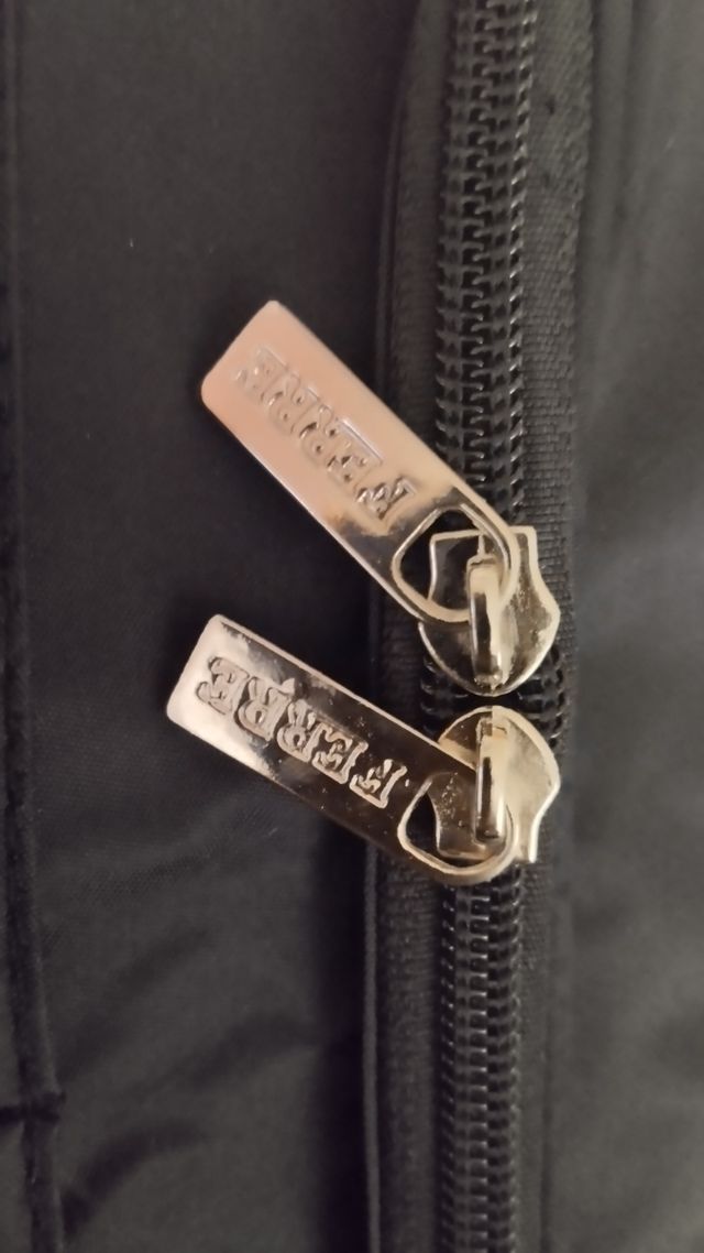 Portacarte multitasche Ferrè