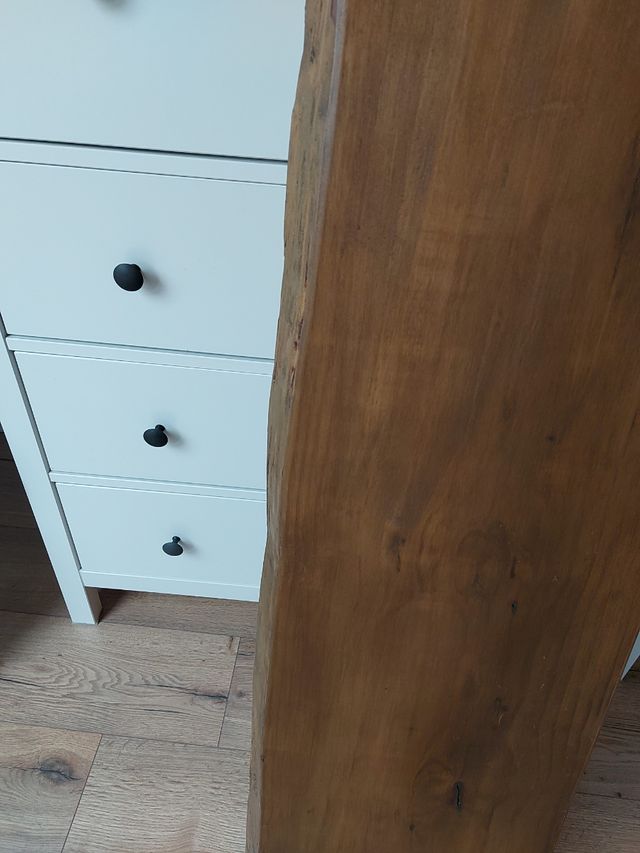 Cabecero de madera de pino
