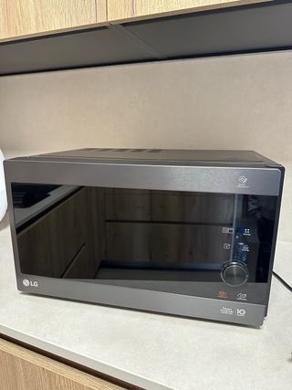 Microondas LG con Grill Smart Inverter