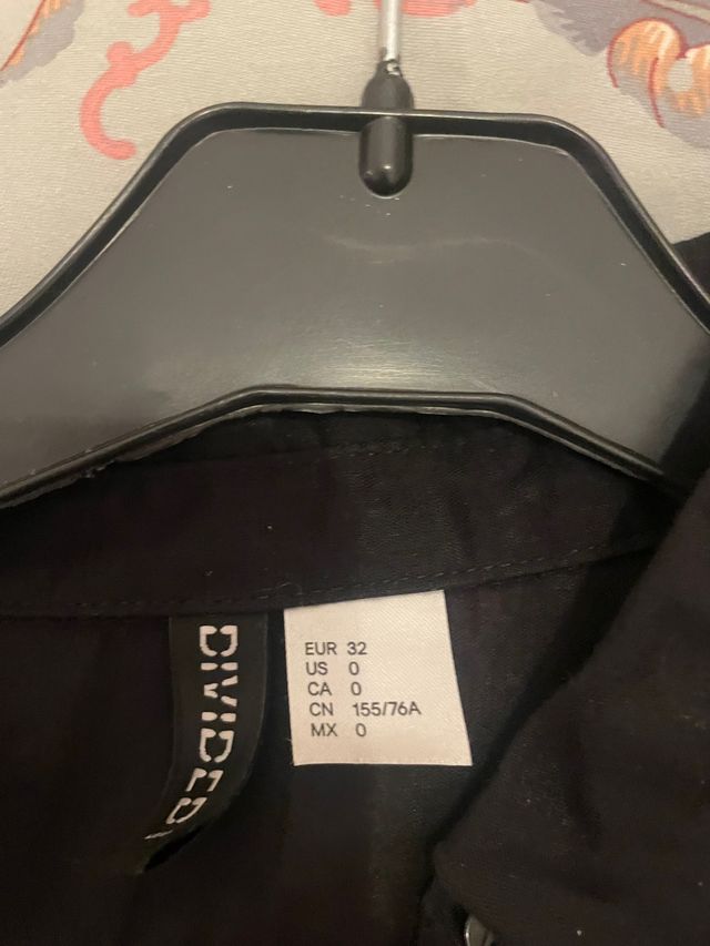 Camisa negra de manga larga H&M