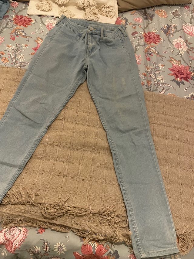 Pantalones vaqueros claros