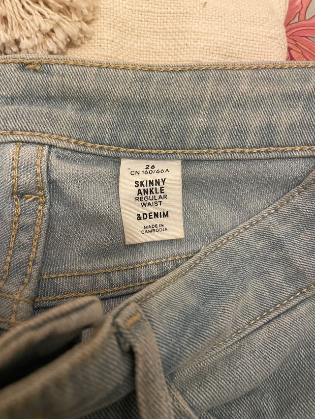 Pantalones vaqueros claros