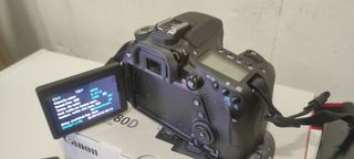 Canon 80D+Objetivo+accesorios -Sólo 1568 Disparos