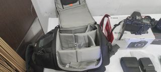 Canon 80D+Objetivo+accesorios -Sólo 1568 Disparos