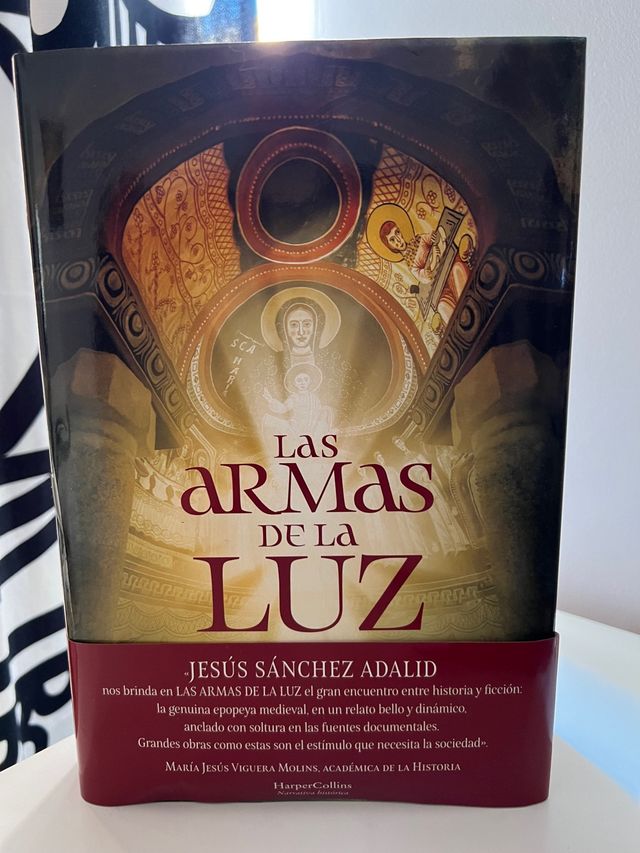 LIBRO LAS ARMAS DE LA LUZ