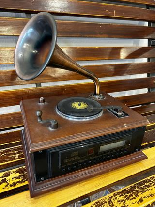 Gramola compact disc