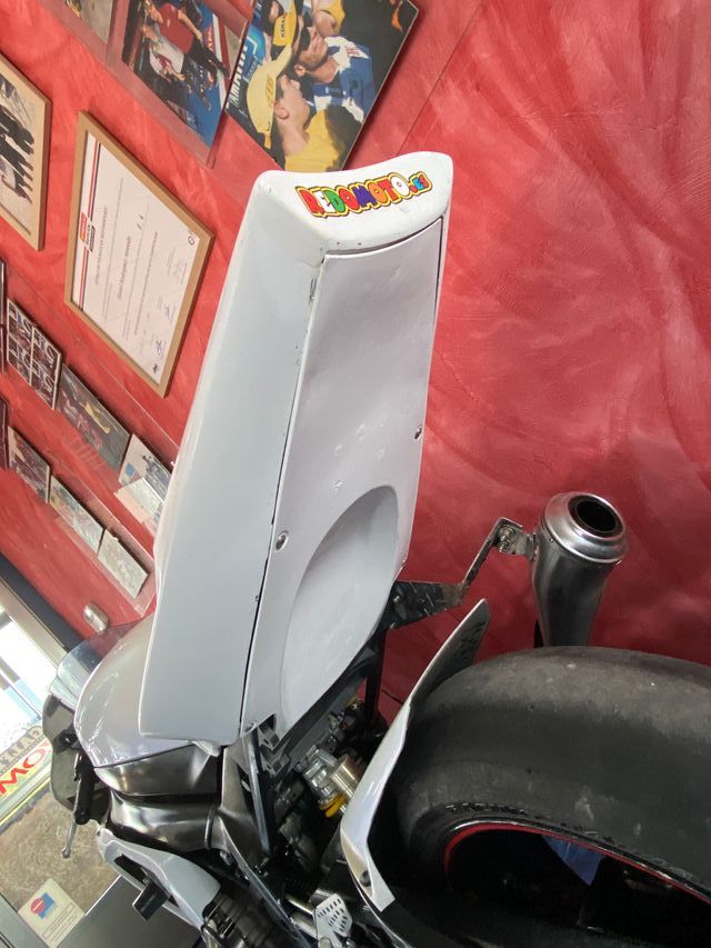 Carenado circuito Yamaha R1 2002-2003