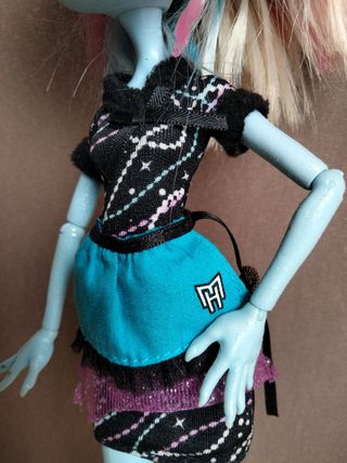 Muñeca Abbey Bominable  Monster High cocinera