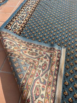 alfombra persa azul