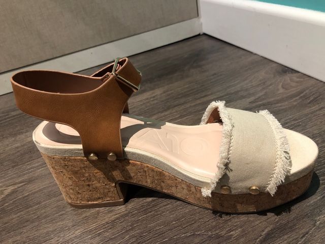 Sandalias beige