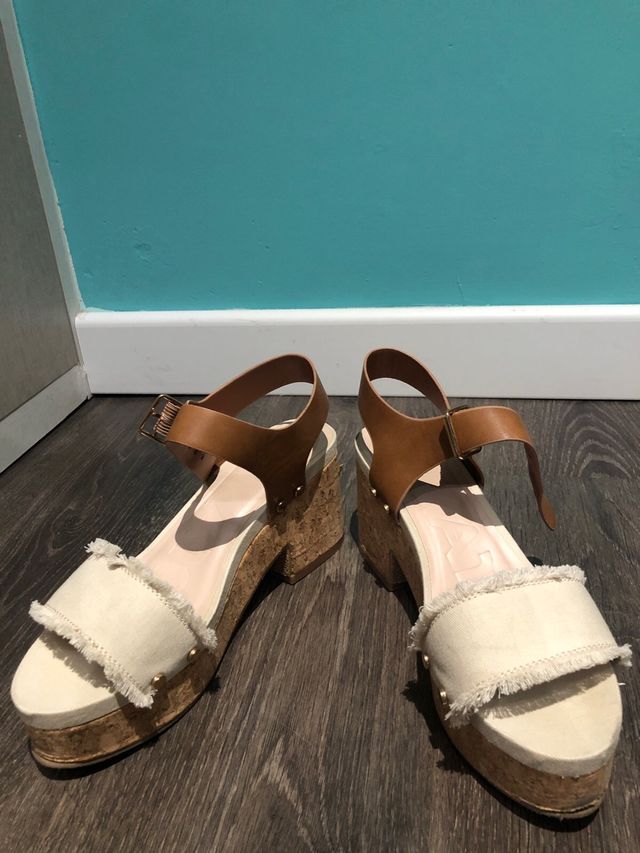 Sandalias beige