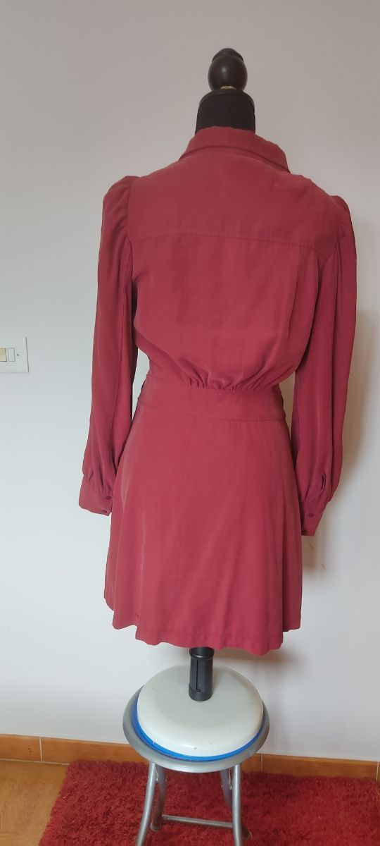 Vestido camisero rojo Zara