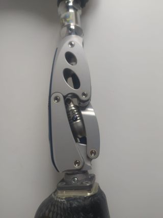 Prótesis de pierna ortopédica AXIS