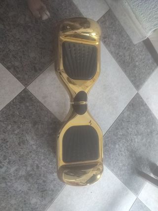 Hoverboard dorado