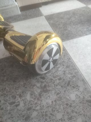 Hoverboard dorado