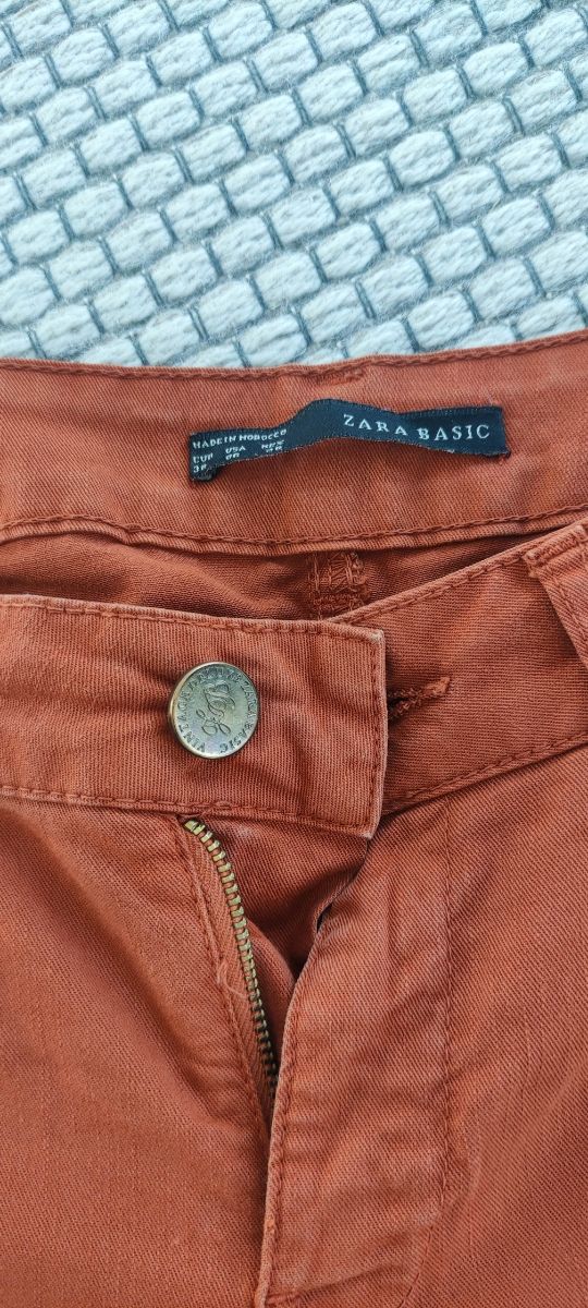 Pantalón vaquero naranja mujer