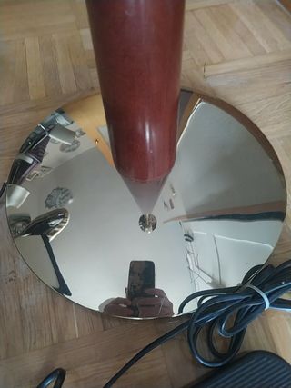 lampara de nogal antigua de pie preciosa