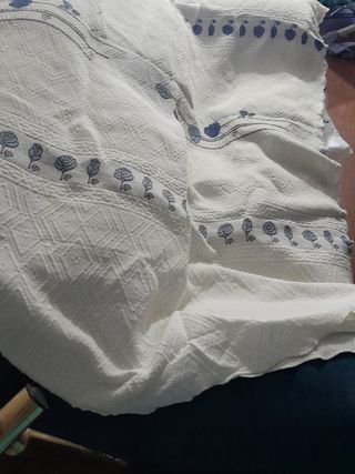 Vendo colcha de matrimonio 
