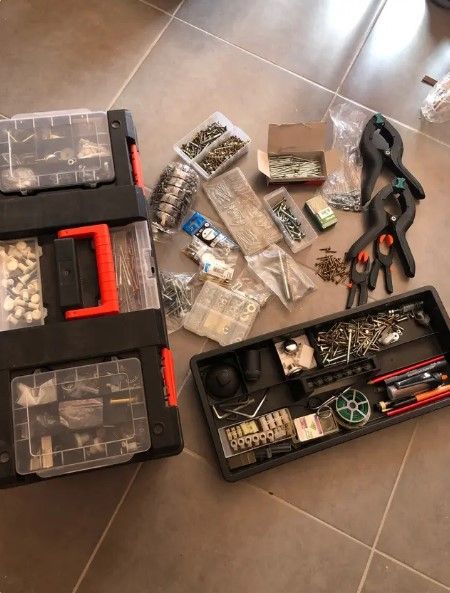 Maletín herramientas POWERFIX. Regalo tornillería