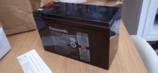 Batería Panasonic 12v + cargador NUEVA