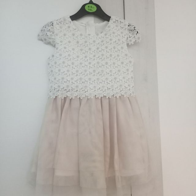 Vestido marca Mayoral talla 4años