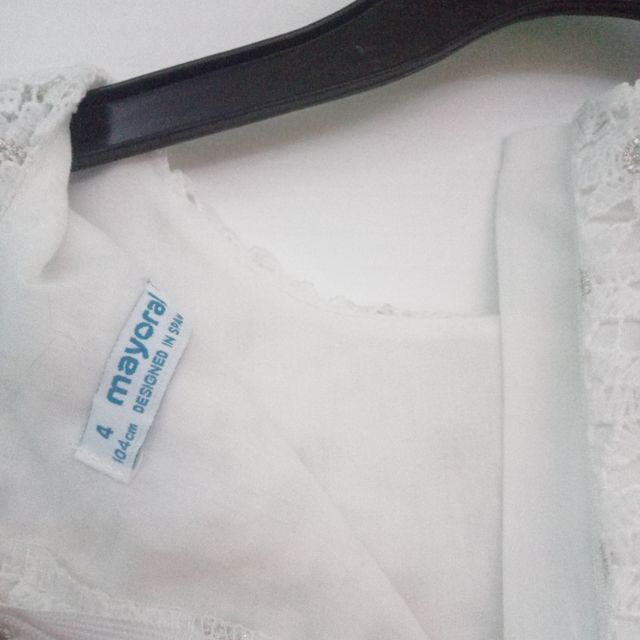 Vestido marca Mayoral talla 4años