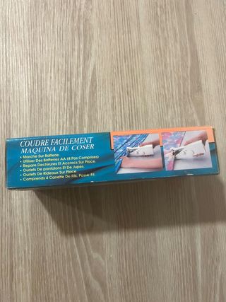 Máquina  de coser de viaje con pilas