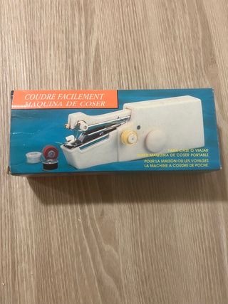 Máquina  de coser de viaje con pilas