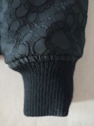 Bomber reversible, negro y gris claro.