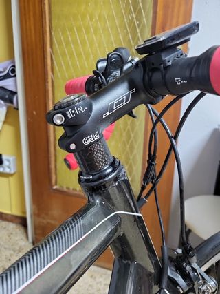 Bicicleta carretera de carbono