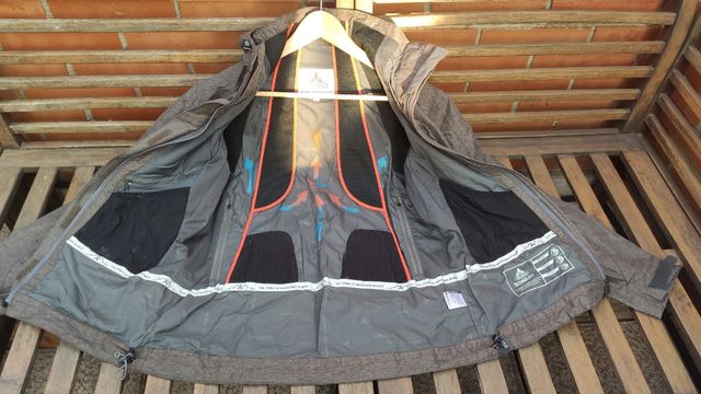 Cortavientos Waterproof VAUDE mujer