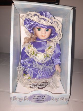 2 Bambole in porcellana finissima nuove