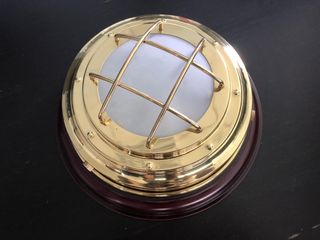 Apliques de pared interior 22,5 cm de diámetro.