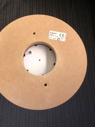 Apliques de pared interior 22,5 cm de diámetro.