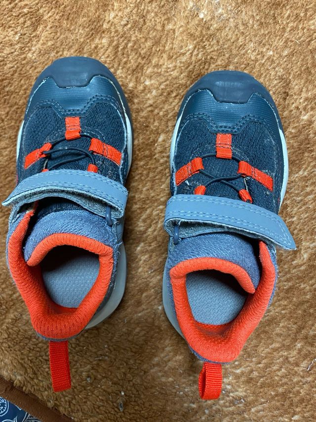 Zapatillas de montaña niño T.24