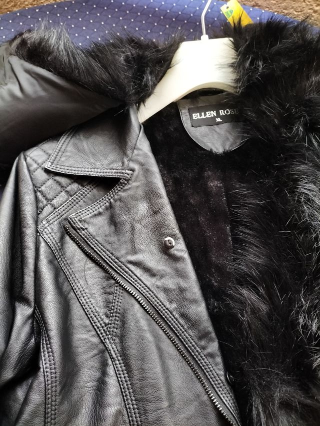 Giacca in ecopelle taglia XL-46 nuova 