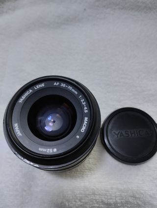 YASHICA  AF 35-70  1:3.3-4.5  MACRO 52 MACRO  52 0