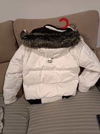 Chaqueta plumas invierno pull and bear